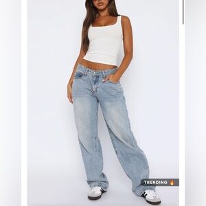 Baggy low rise white fox jeans